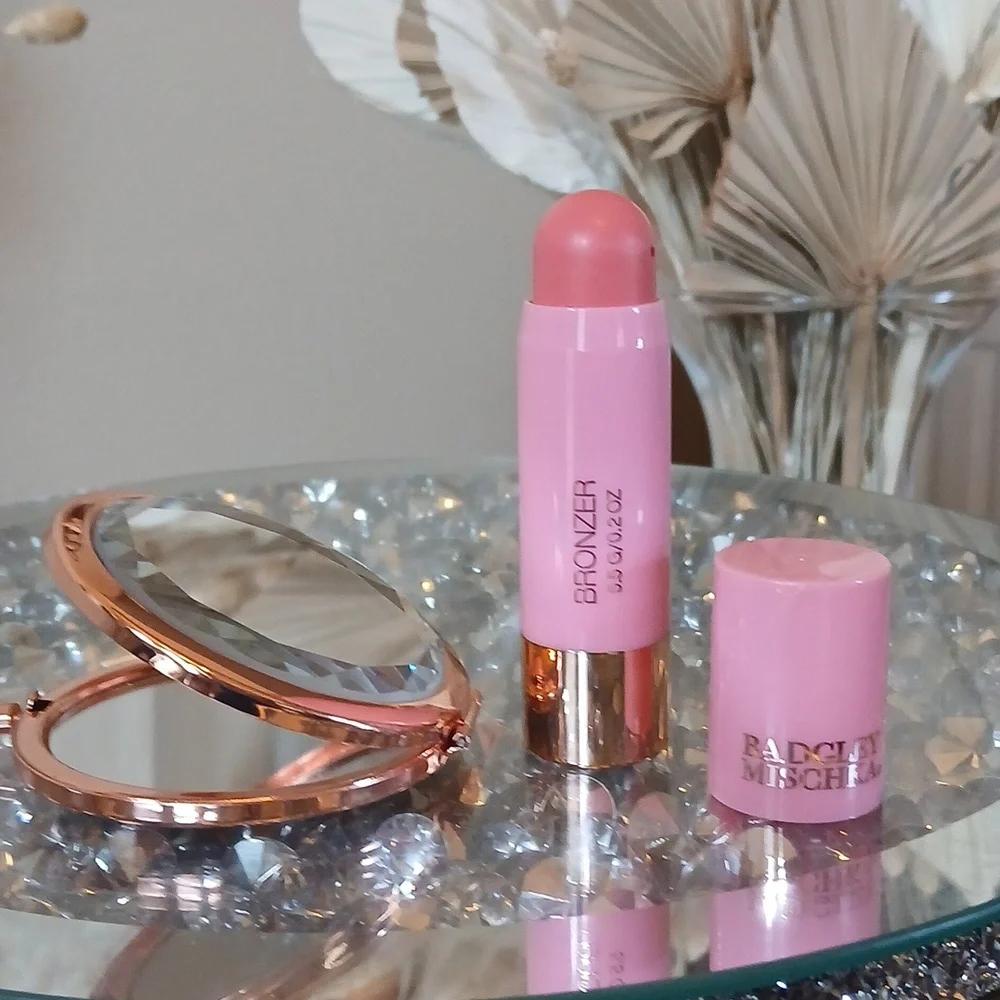New Badgley Mischka Pink Blush Stick And Rose Gold Compact Mirrow 2pc